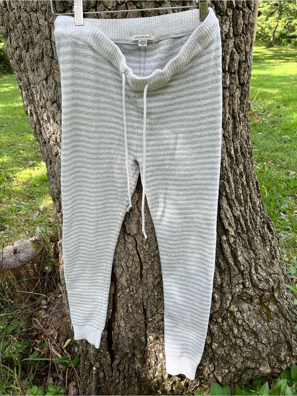⭐️American Eagle Joggers in size M